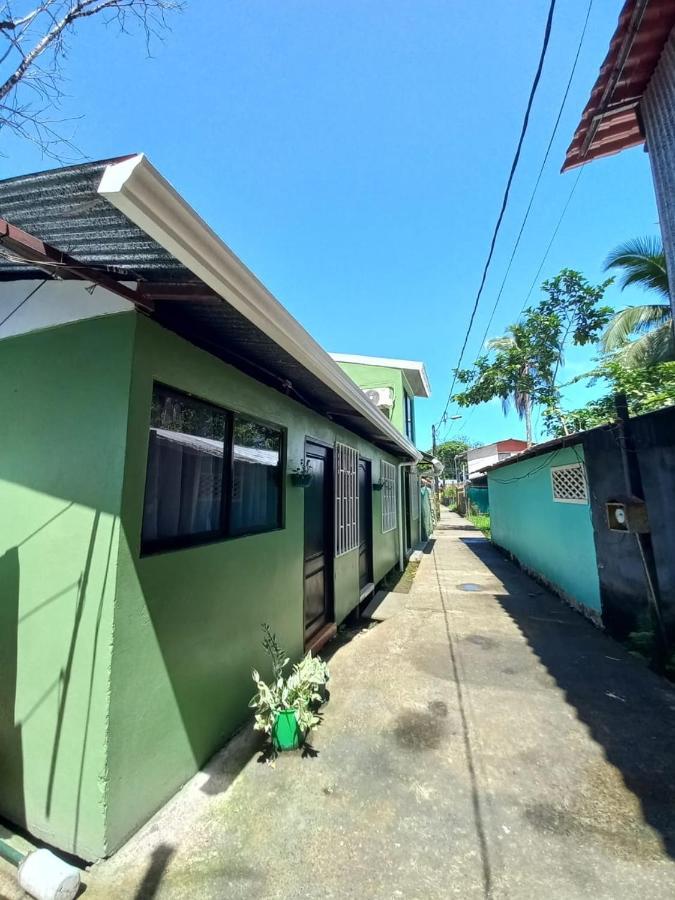 Apartamentos Caiman Tortuguero Exterior photo